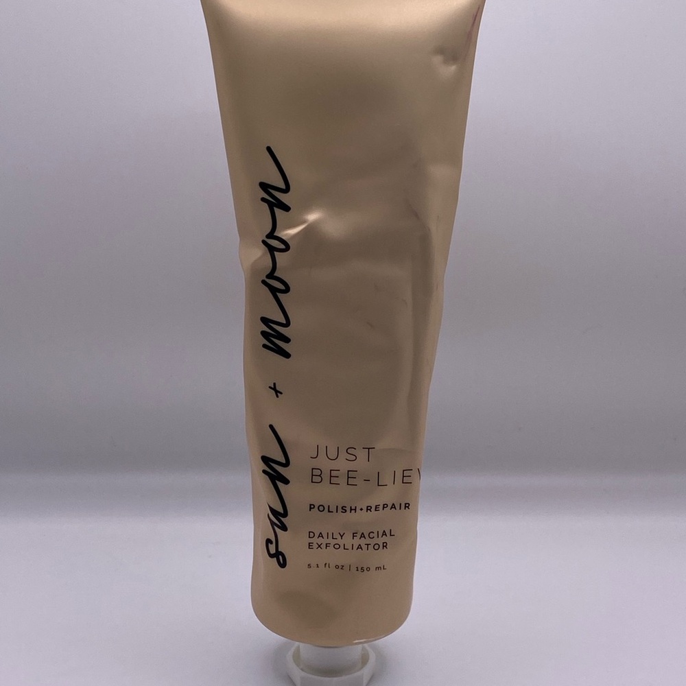 Sun n Moon Just Bee-lieve Exfoliator - Cream